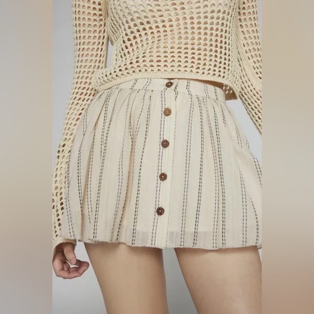 NWOT Urban Outfitters Kimchi Blue Bonnie Button Front Skirt